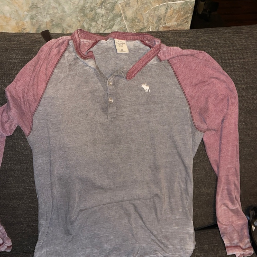 Men’s long sleeve shirt